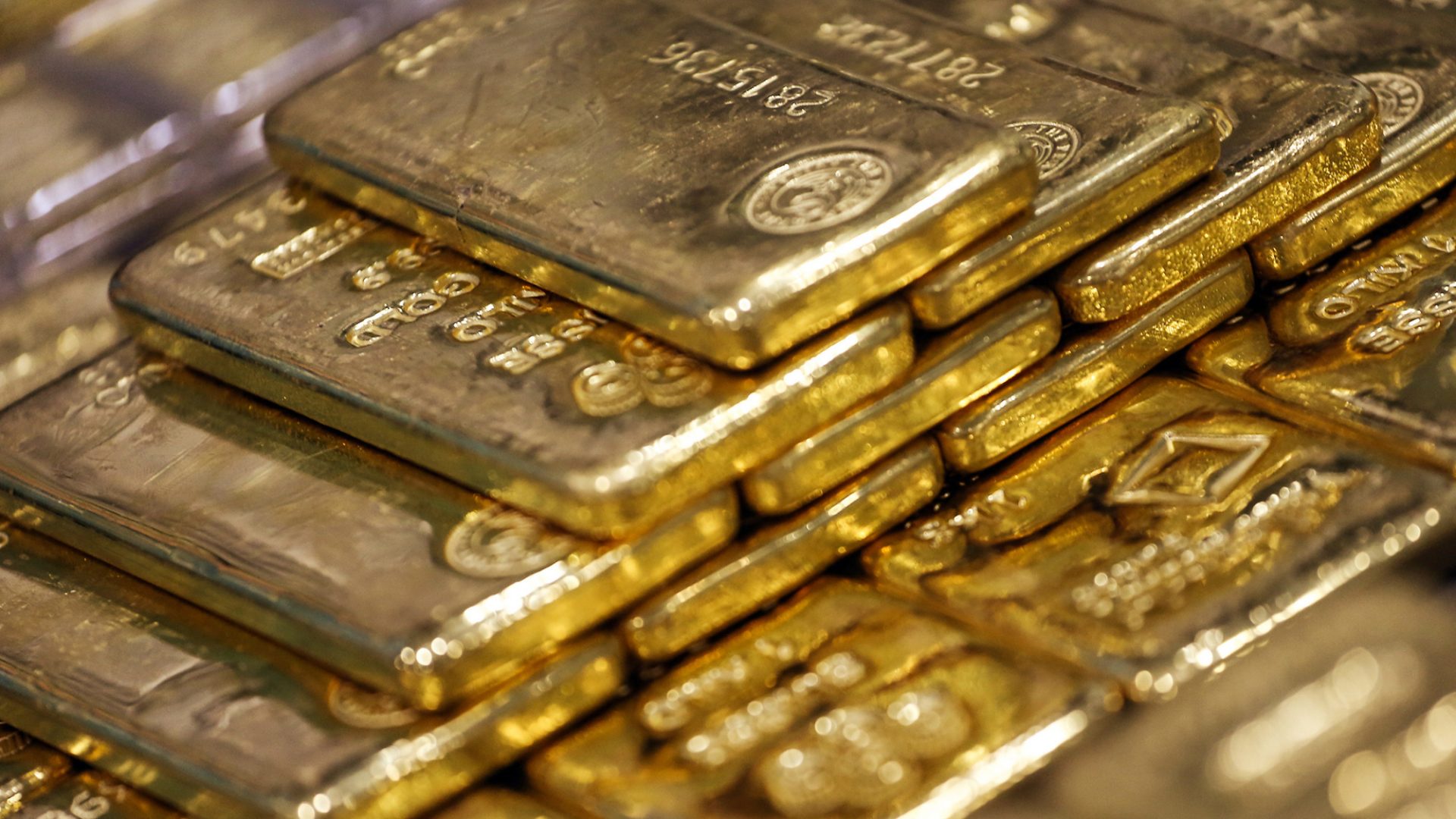 Vàng Thế Giới Tăng Nhẹ Tuần Qua Khi Đồng USD Suy Yếu