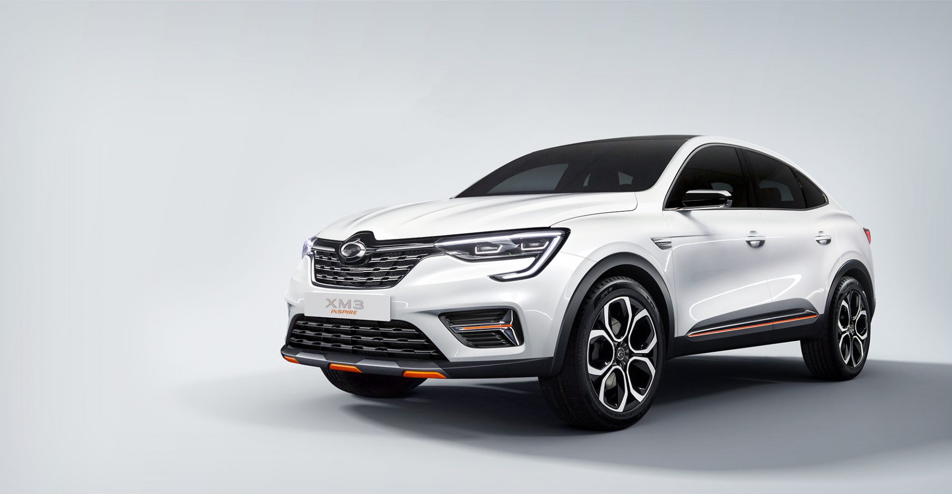 Samsung Tung Ô Tô Mới Cạnh Tranh Với Mercedes, BMW
