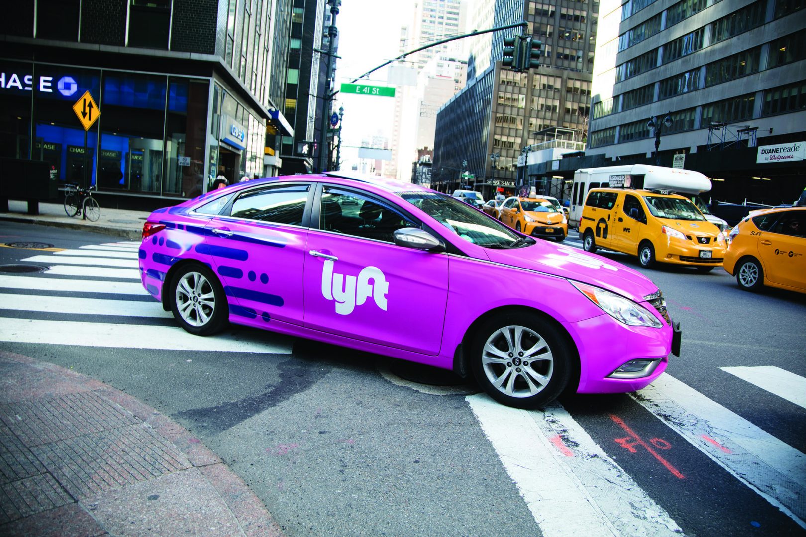 Còn Chần Chừ Gì Mà Không Mua LYFT Inc (NASDAQ:LYFT)?