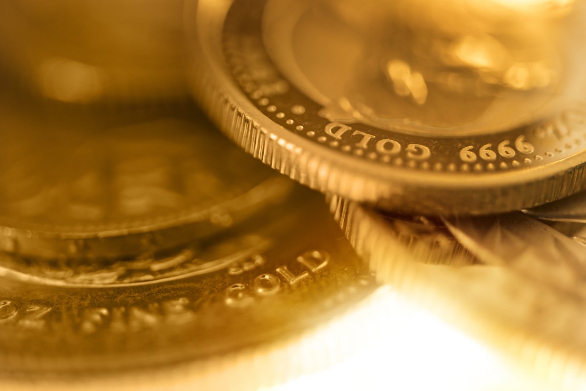 Vàng Thế Giới Xuống Đáy Gần 3 Tuần Khi Đồng USD Khởi Sắc