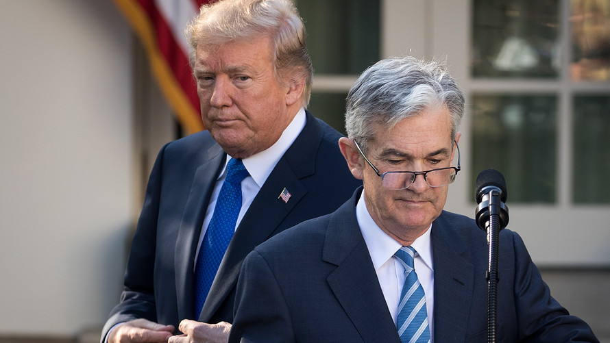 Trump Đinh Ninh Có Thể Sa Thải Chủ Tịch Fed Nếu Muốn