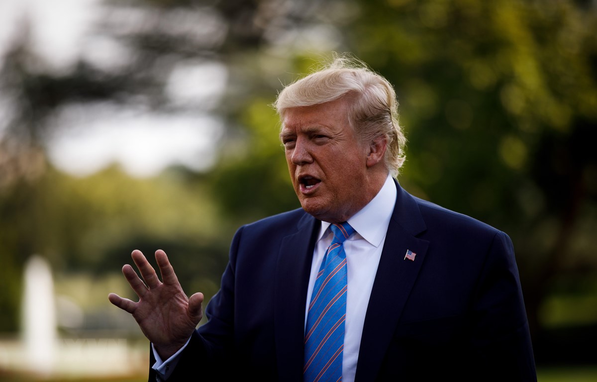 Những Ảnh Hưởng Từ Hàng Rào Thuế Quan Của Ông Trump?