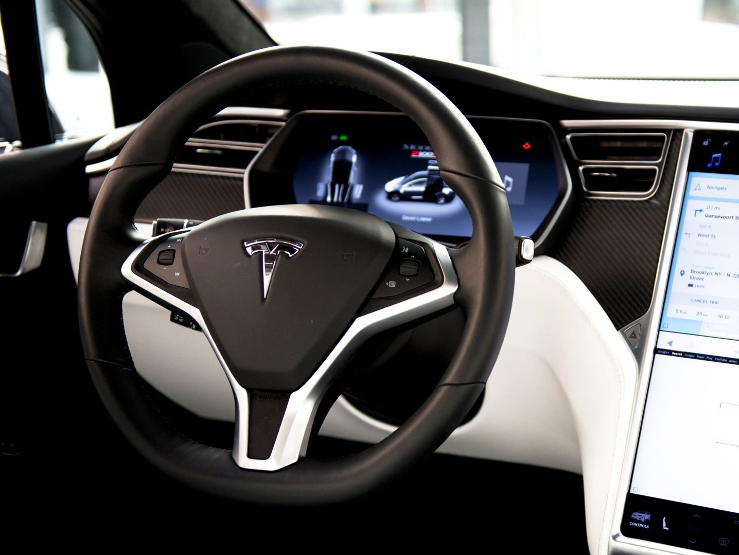 Giới Đầu Tư Bán Khống Cổ Phiếu Tesla Và Kết Cục