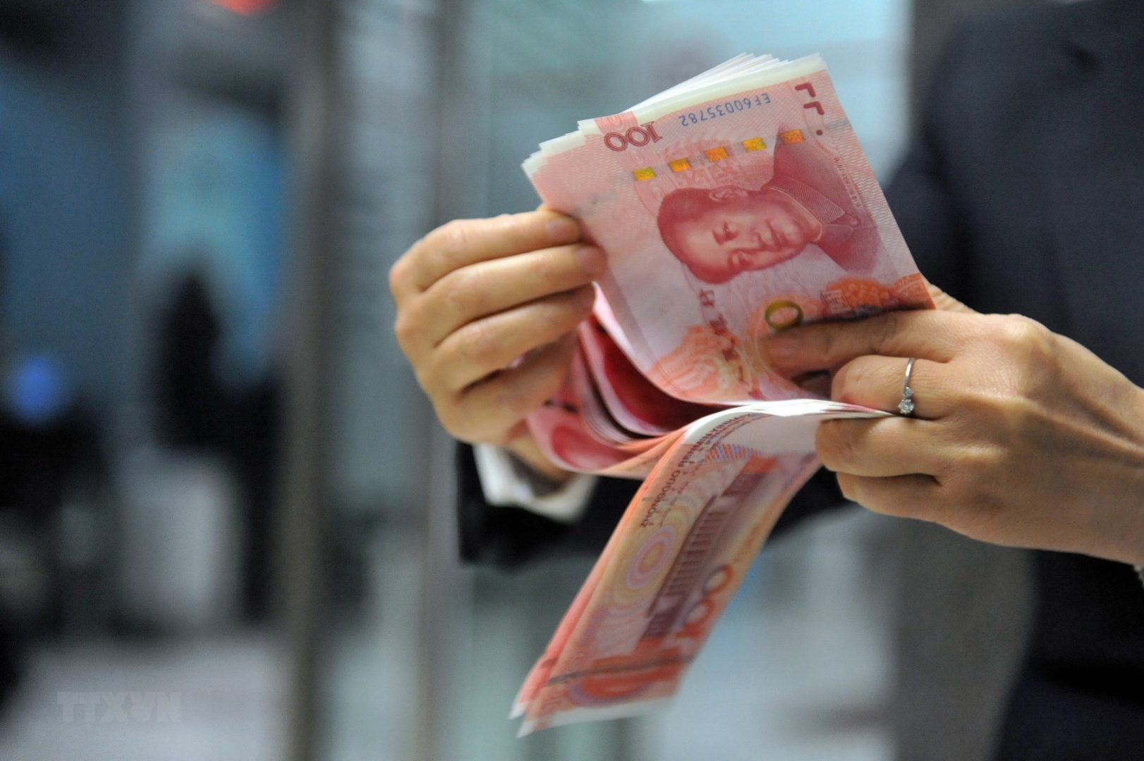 Trung Quốc Kích Hoạt 'Vũ Khí' Mới Trong Cuộc Chiến Với Mỹ