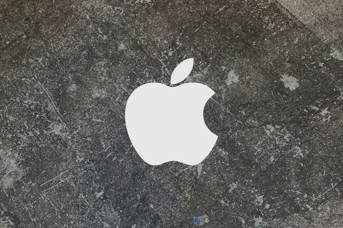 Có Nên Mua Cổ Phiếu Apple (AAPL) Đang Trên Đà Tăng Vọt?