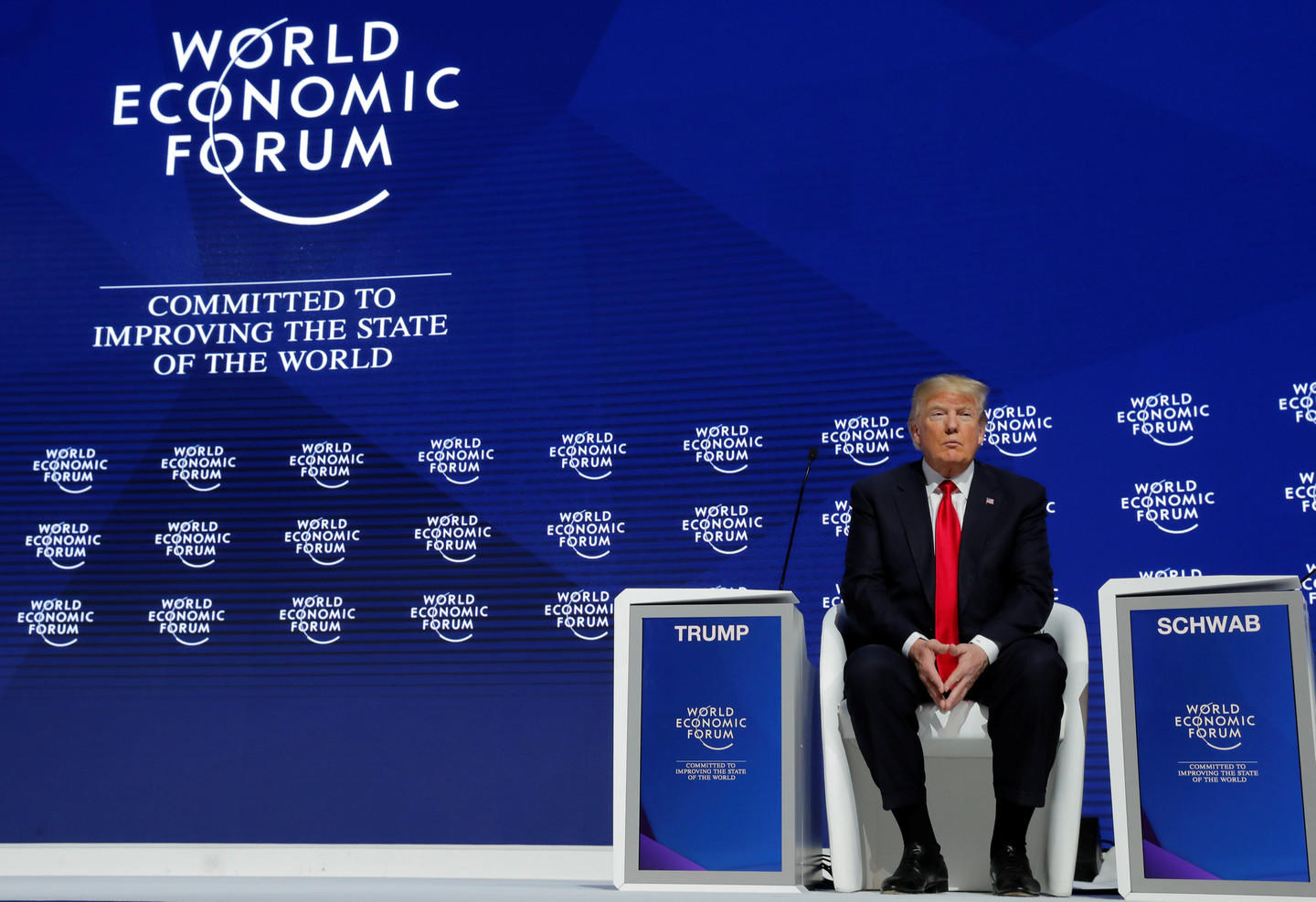 Sóng Gió Chờ Ông Donald Trump Ở Davos