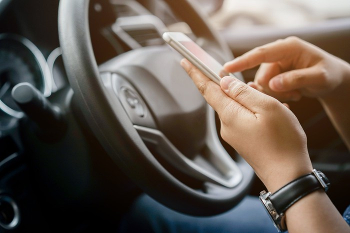 Công Ty Thuê Xe Lyft Và Uber: Đâu Là Mã Nên Mua?
