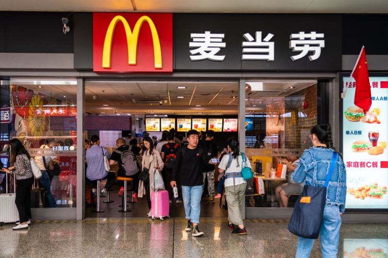 Công Ty McDonald's Giữa Hai Dịch Corona Và H1N1