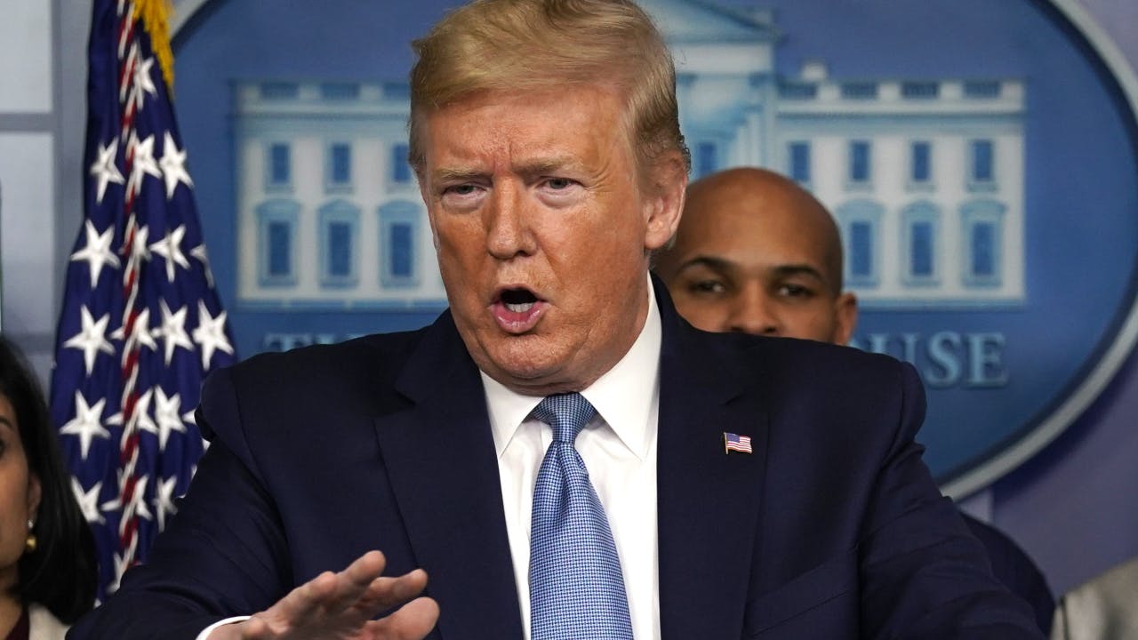 Tổng Thống Trump Tuyên Bố Tình Trạng Thảm Họa Tại Bang Illinois