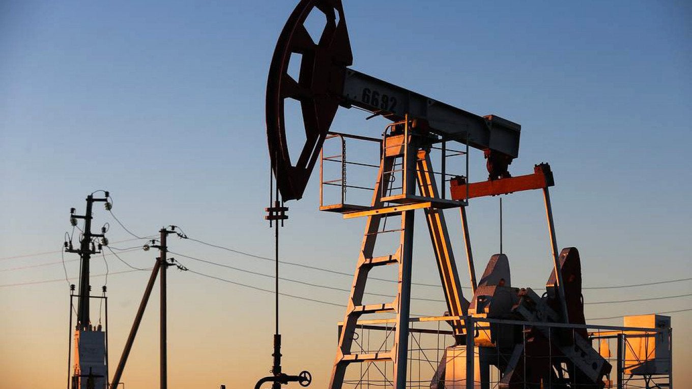 'Tiếp Bước' Saudi Arabia, Ba Thành Viên OPEC Khác Giảm Giá Dầu
