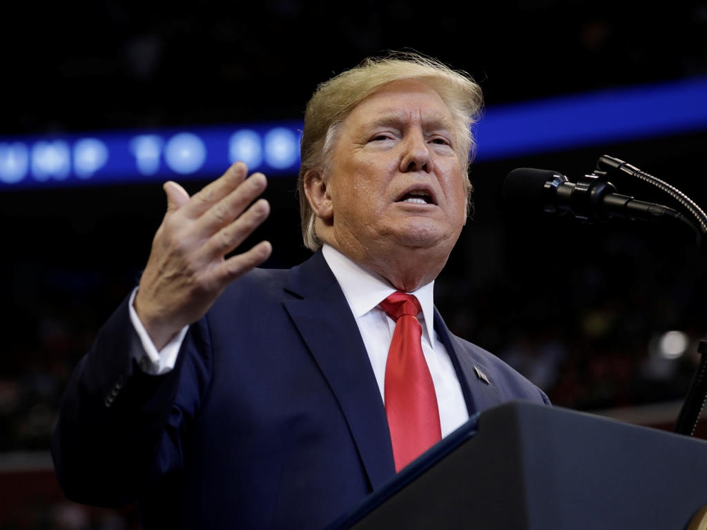 Trump Ký Lệnh Ngừng Nhập Cư Vào Mỹ