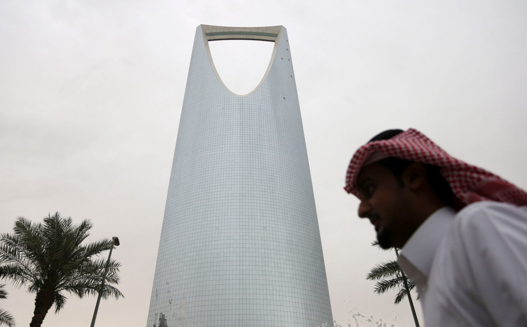 Giá Dầu Giảm Trước Những Hoài Nghi Về Thỏa Thuận Giữa Saudi Arabia Và Nga