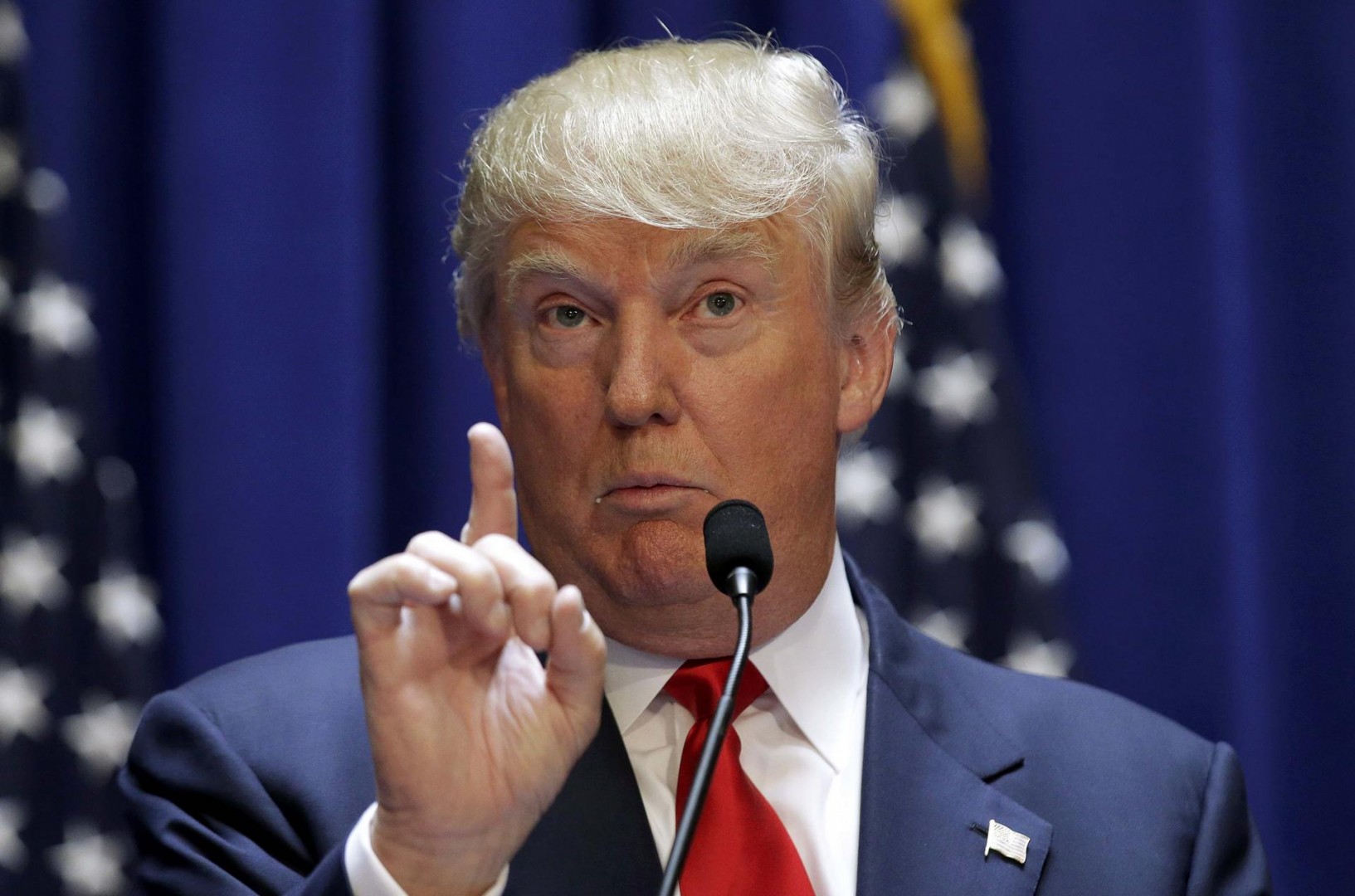 Trump Nói Sẽ Sớm Hoàn Thành Kế Hoạch Mở Lại Nền Kinh Tế Mỹ