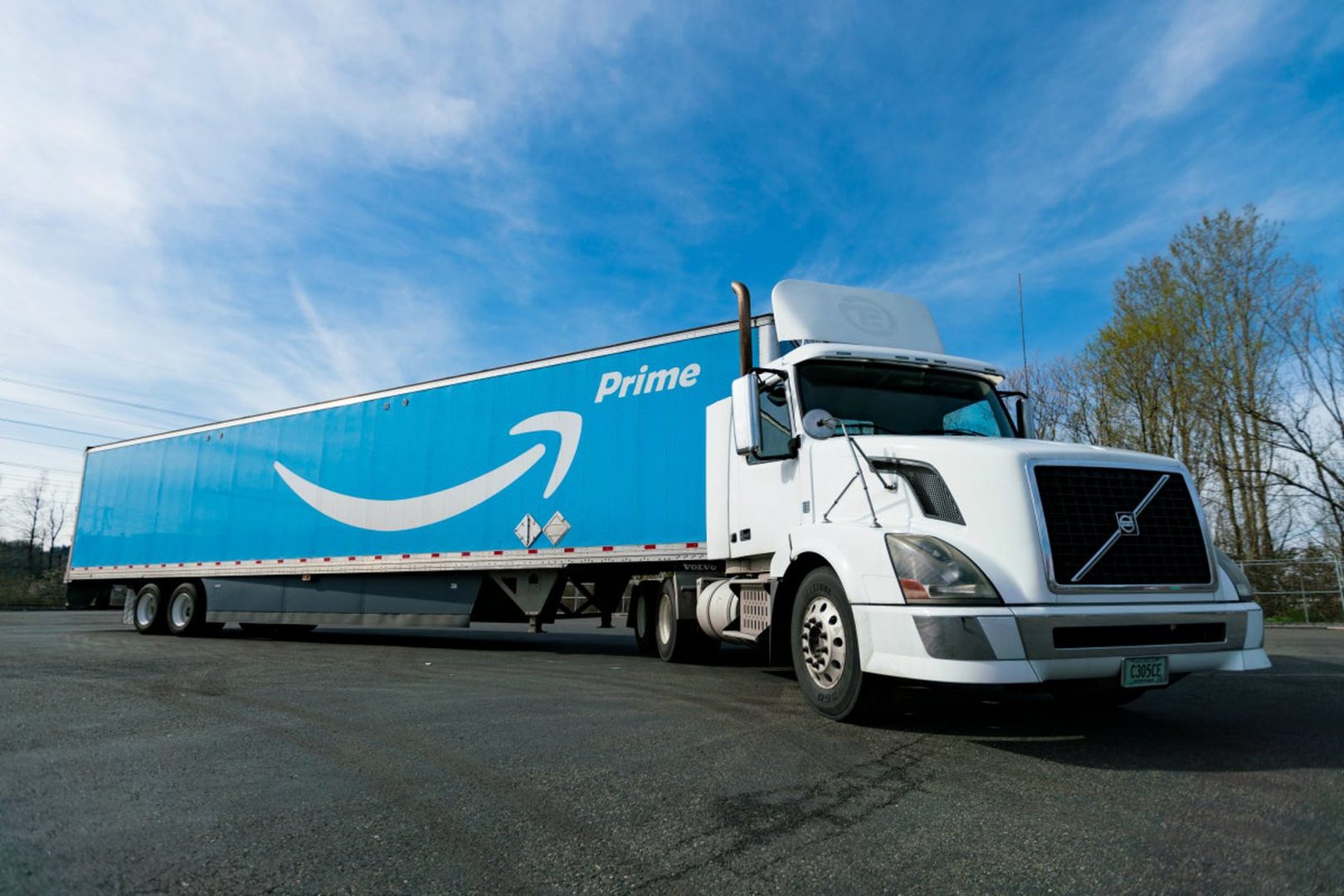 Có Nên Mua Cổ Phiếu Amazon Không?
