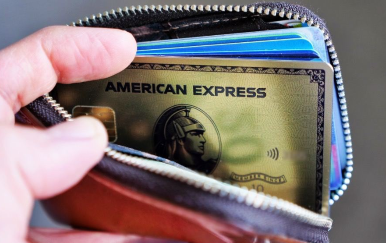 Tập Đoàn American Express Chia Cổ Tức. Có Nên Đầu Tư?