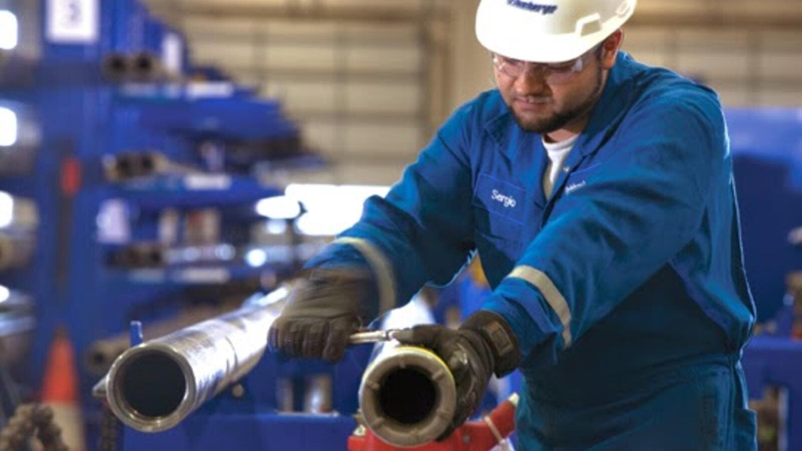 Dầu Tăng Giá Chờ Dữ Liệu Nguồn Cung Từ Mỹ
