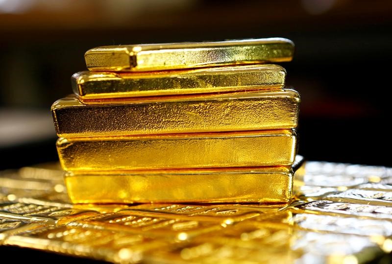 Vàng Thế Giới Đảo Chiều, Sụt Hơn 2%