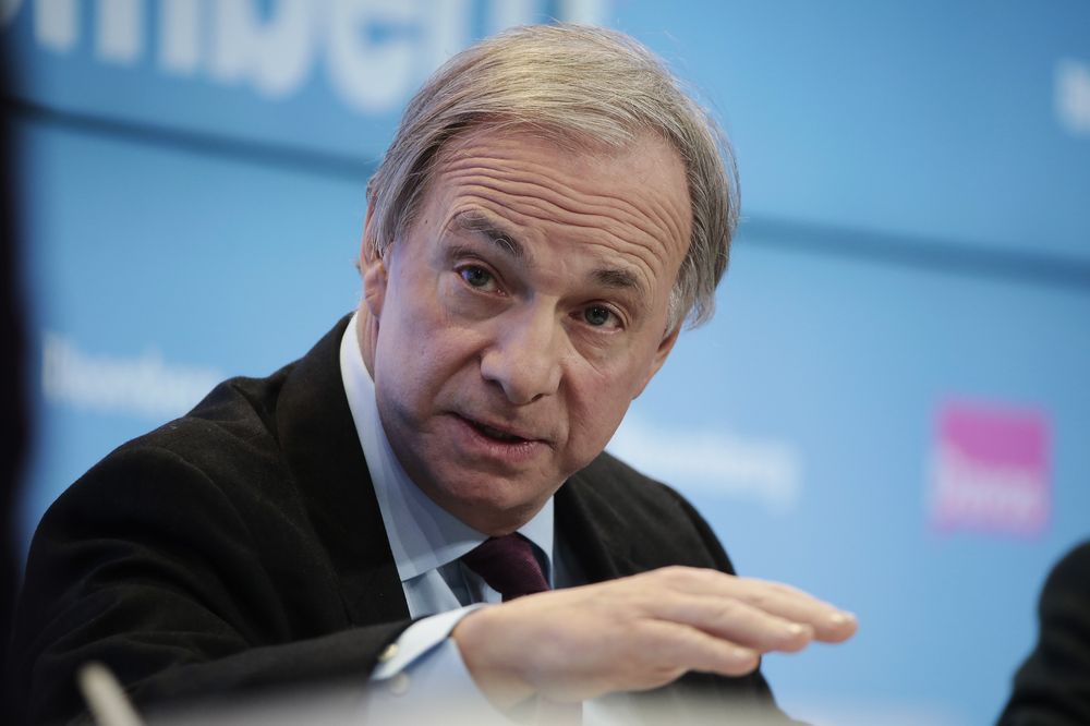 Ray Dalio: 'Vị Thế Là Đồng Tiền Dự Trữ Của Đồng USD Đang Bị Lung Lay!'