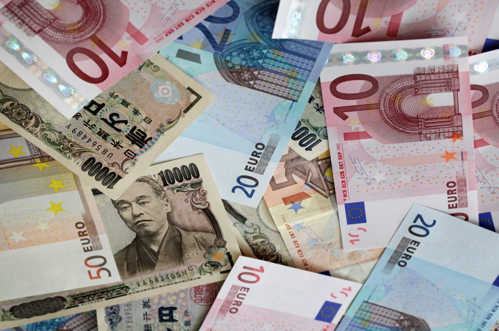 Phân Tích EUR/JPY Ngày 17/8: Hình Thành Xu Hướng Tăng?