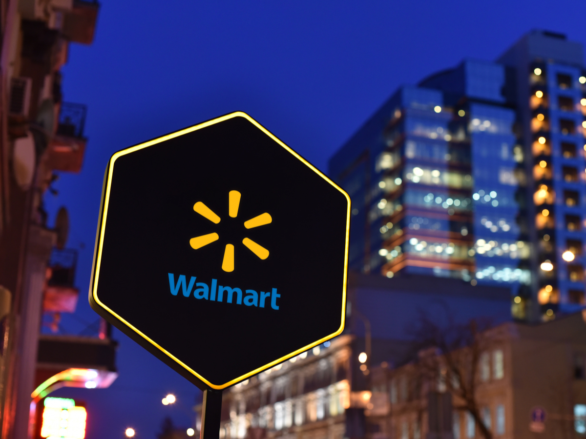 Hướng Dẫn Đầu Tư Phòng Ngừa Suy Thoái: Mua Walmart, McDonald’s