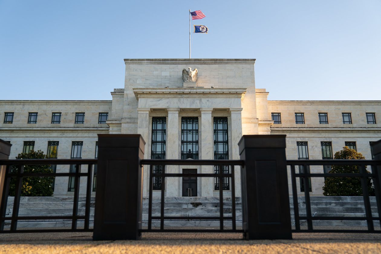 Fed: Kinh Tế Mỹ Tăng Trưởng Khiêm Tốn Trong Tháng 8