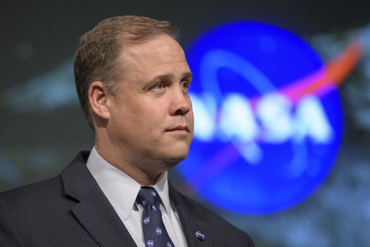 Giám Đốc NASA Sẽ Từ Chức Nếu Ông Biden Đắc Cử Tổng Thống Mỹ