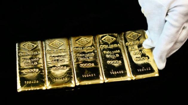 Vàng Thế Giới Giảm Khi Vắc-Xin Ngừa Covid-19 Được Triển Khai Ở Mỹ