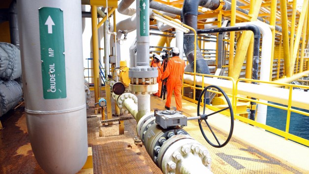 Giá Dầu Quay Đầu Giảm Hơn 1%