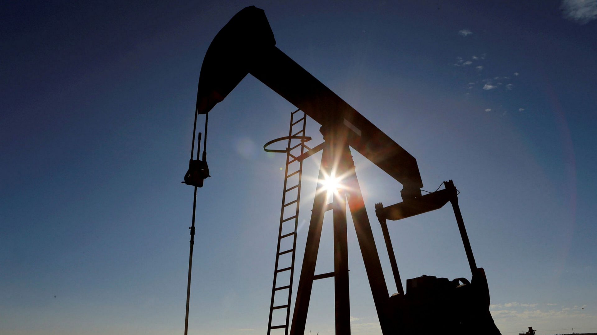 Dầu Quay Đầu Giảm Trước Thềm Cuộc Họp Chính Sách Của OPEC+