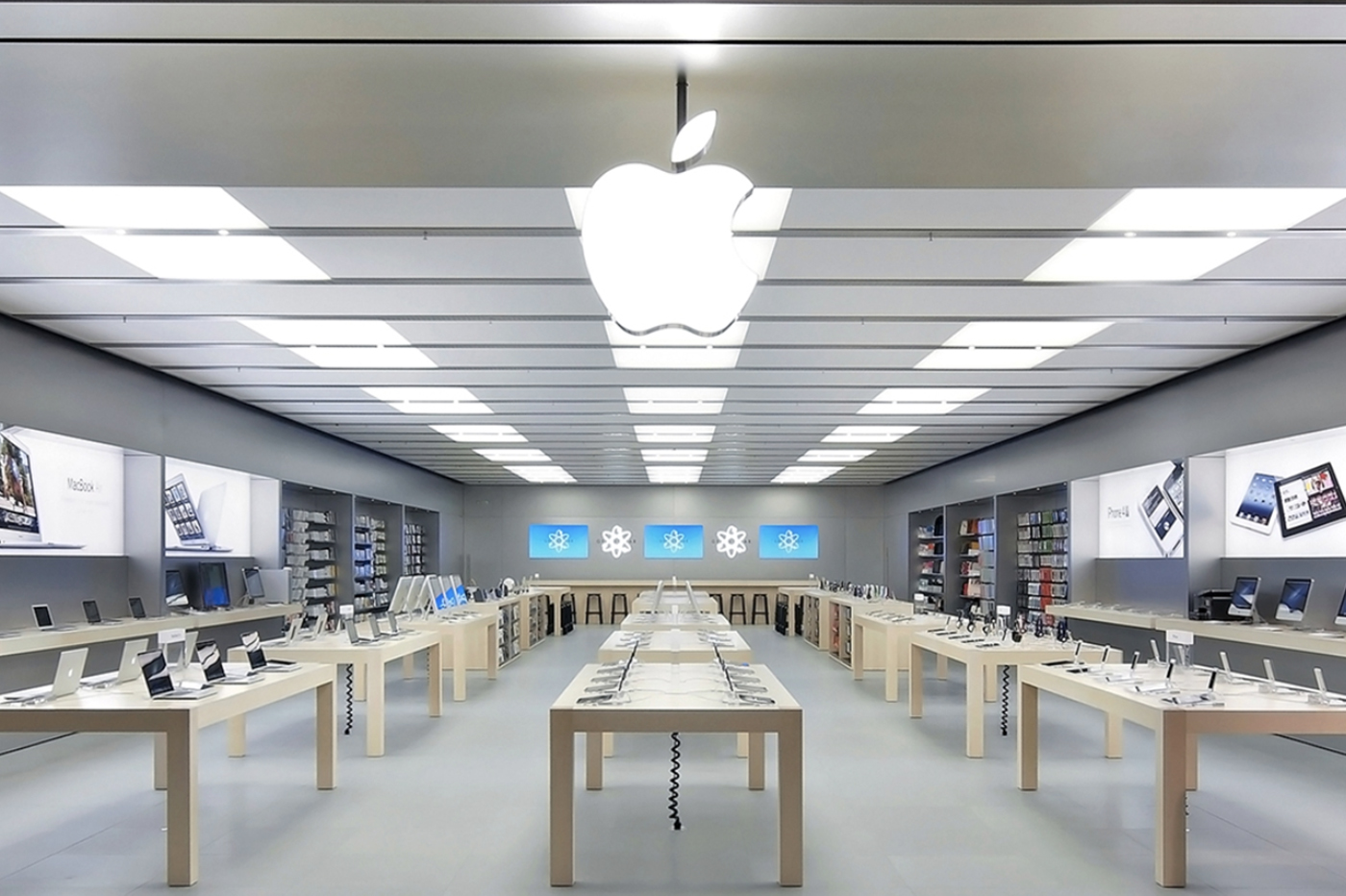 Cổ Phiếu Apple Lập Đỉnh Mới: Tiếp Theo Như Thế Nào?