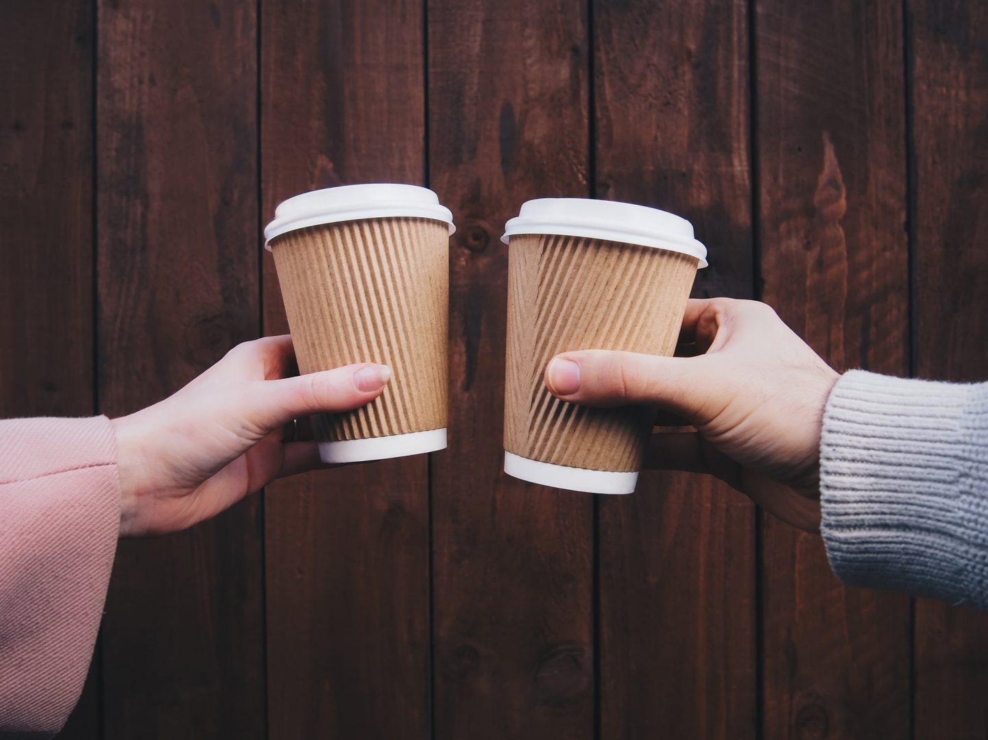 Cổ Phiếu Nên Nắm Giữ Mãi Mãi: Starbucks, PayPal, Walmart, Disney