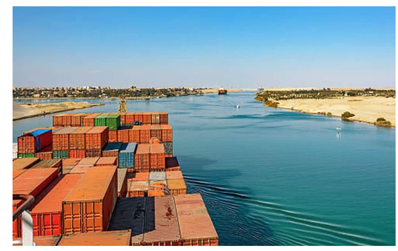 Những Con Số Không Tưởng Về Kênh Đào Suez