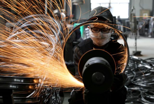 Lợi Nhuận Công Nghiệp Trung Quốc Tăng 179% Trong 2 Tháng Đầu Năm