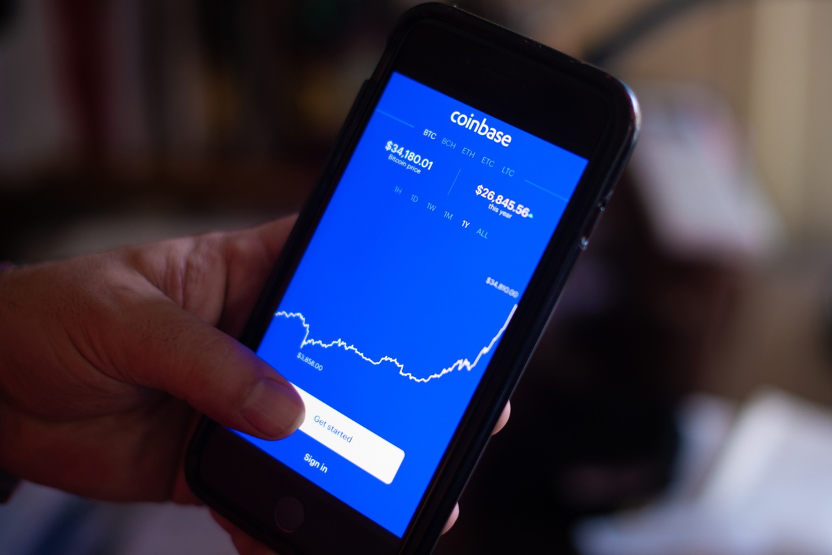 'Bong Bóng Bitcoin' Bắt Đầu Sụp Đổ?