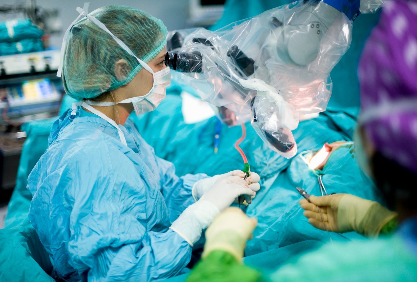 Intuitive Surgical Phải Chăng Là Tesla Của Ngành Chăm Sóc Sức Khỏe?