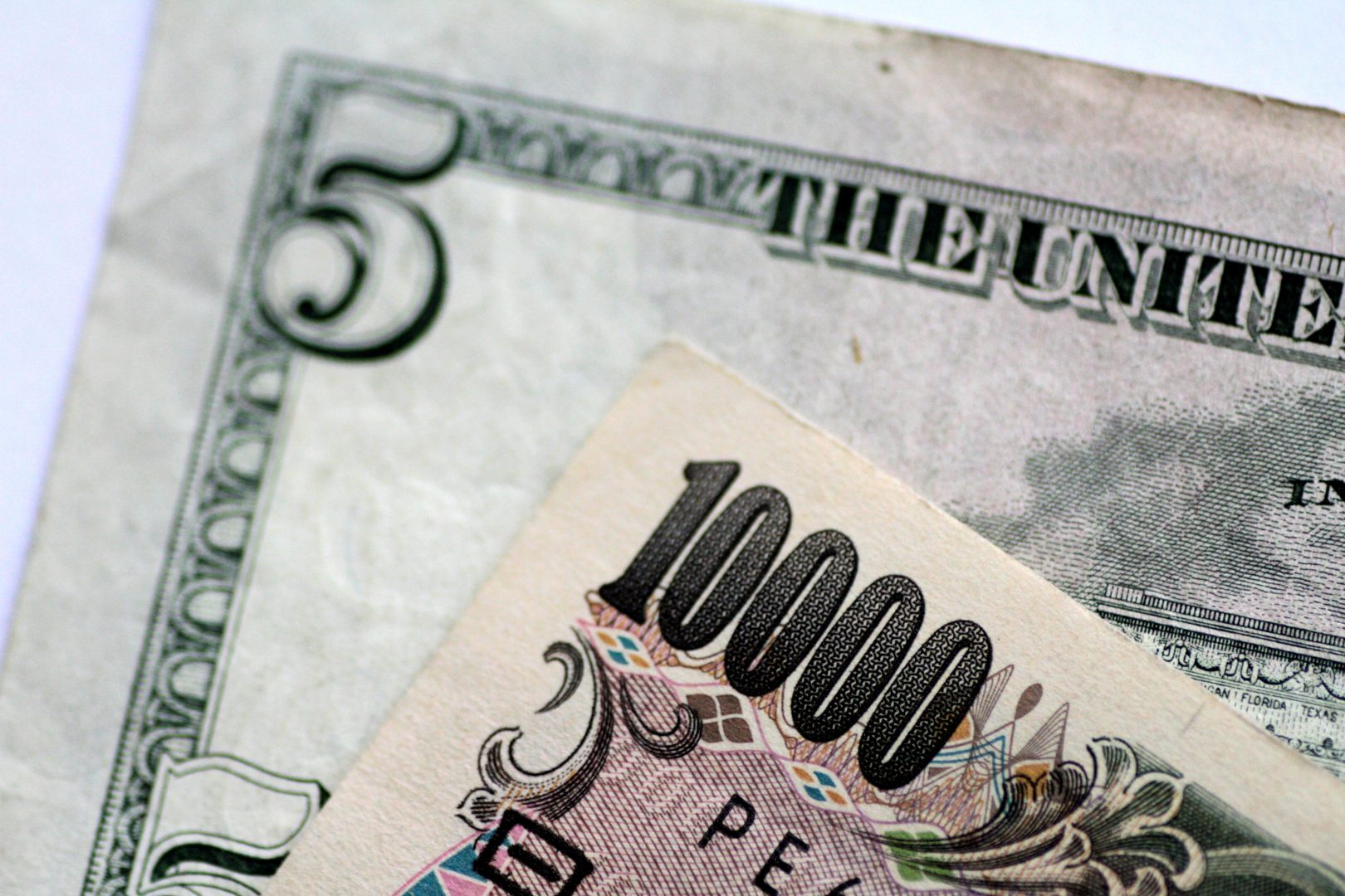 Đồng Đô La Giảm Khi Đà Phục Hồi Của Trung Quốc Có Dấu Hiệu Chậm Lại