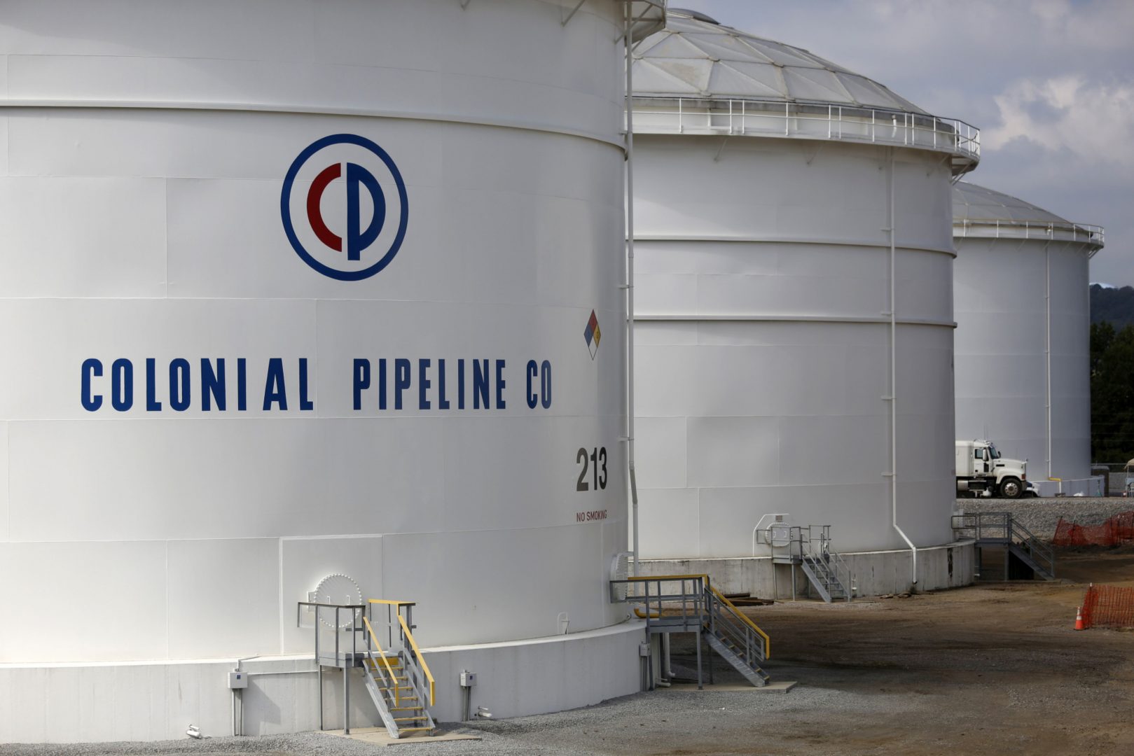 Dầu Tăng Giá, Nhà Đầu Tư Chờ Đợi Thông Tin Về Mạng Lưới Đường Ống Của Colonial Pipeline
