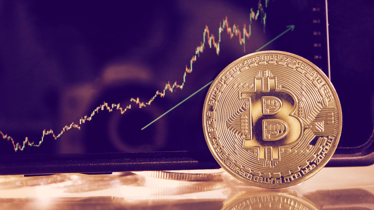 Bitcoin Tăng 13%, Vọt Lên Trên 37.000 USD, Cơn Ác Mộng Đã Chấm Dứt?