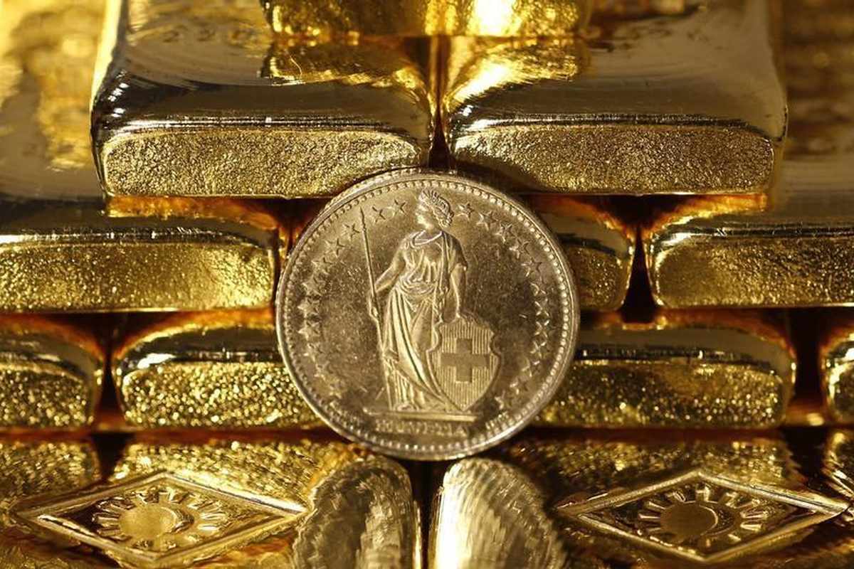 Vàng Thế Giới Giảm Khi Đồng USD Mạnh Hơn
