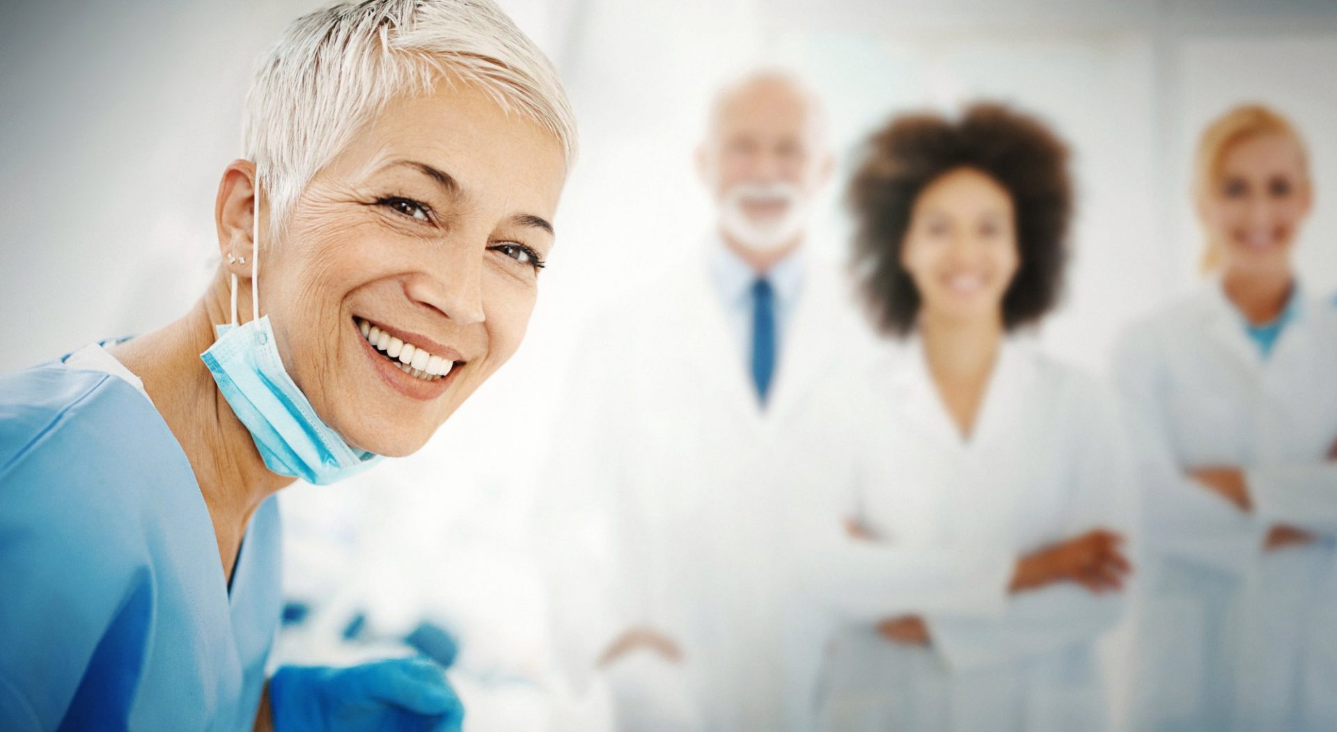 JNJ, ABT – Sở Hữu Mã Cổ Phiếu Hàng Đầu Với Chưa Đầy 200 USD