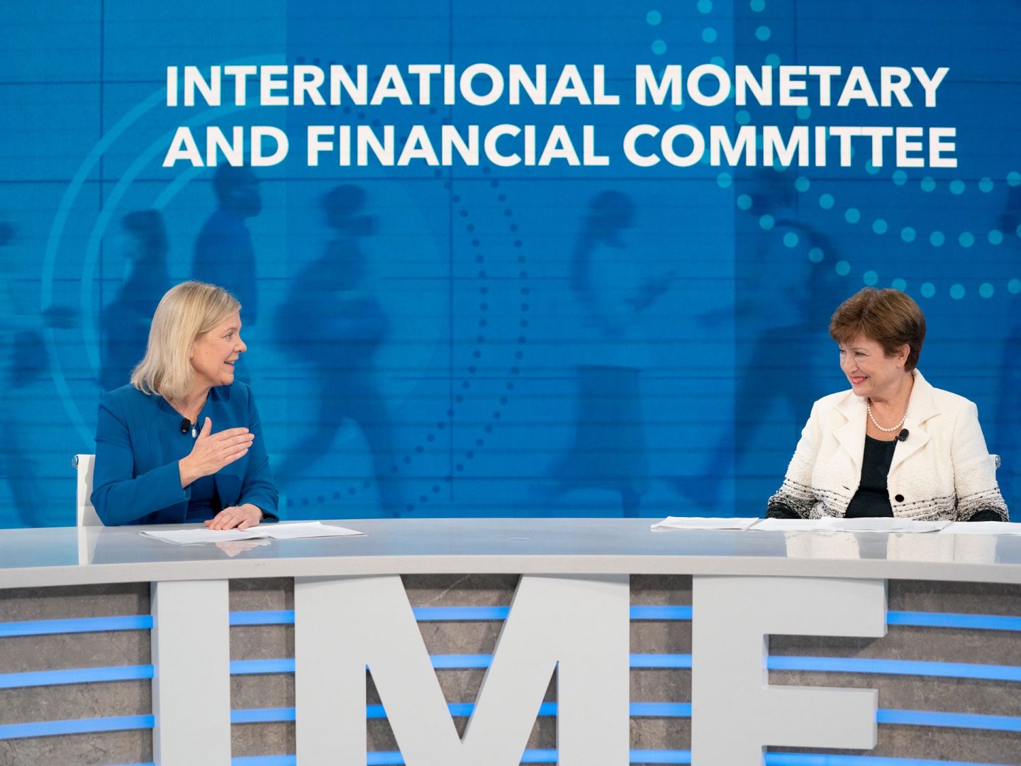 IMF hạ dự báo tăng trưởng kinh tế toàn cầu năm 2021