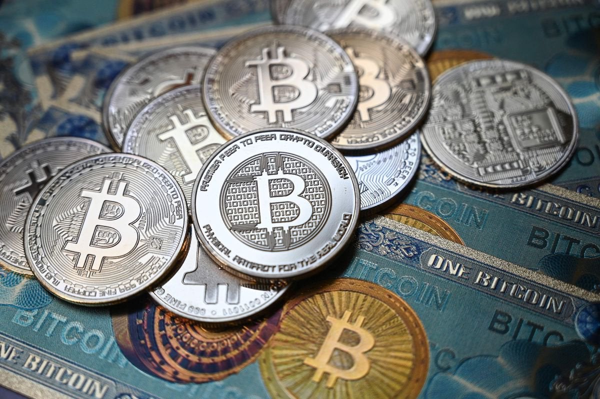 Lạc quan quá mức có phải là nguyên nhân khiến Bitcoin tuột dốc?