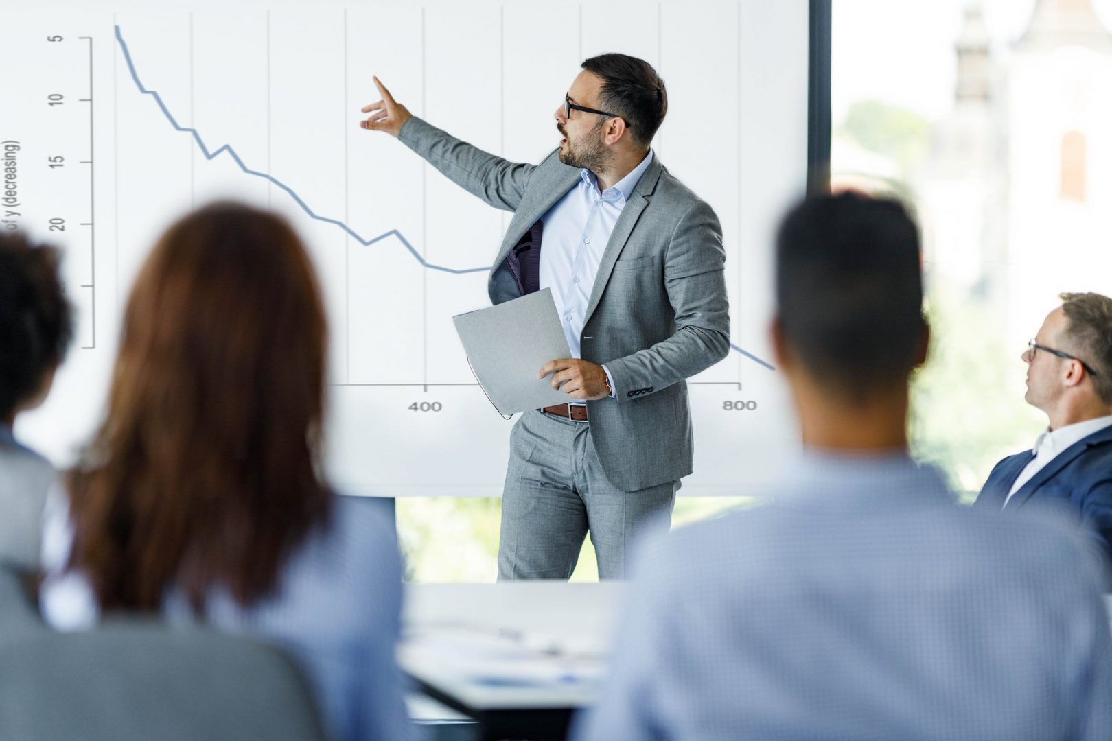 Hướng dẫn đầu tư: Mua bắt đáy là gì?