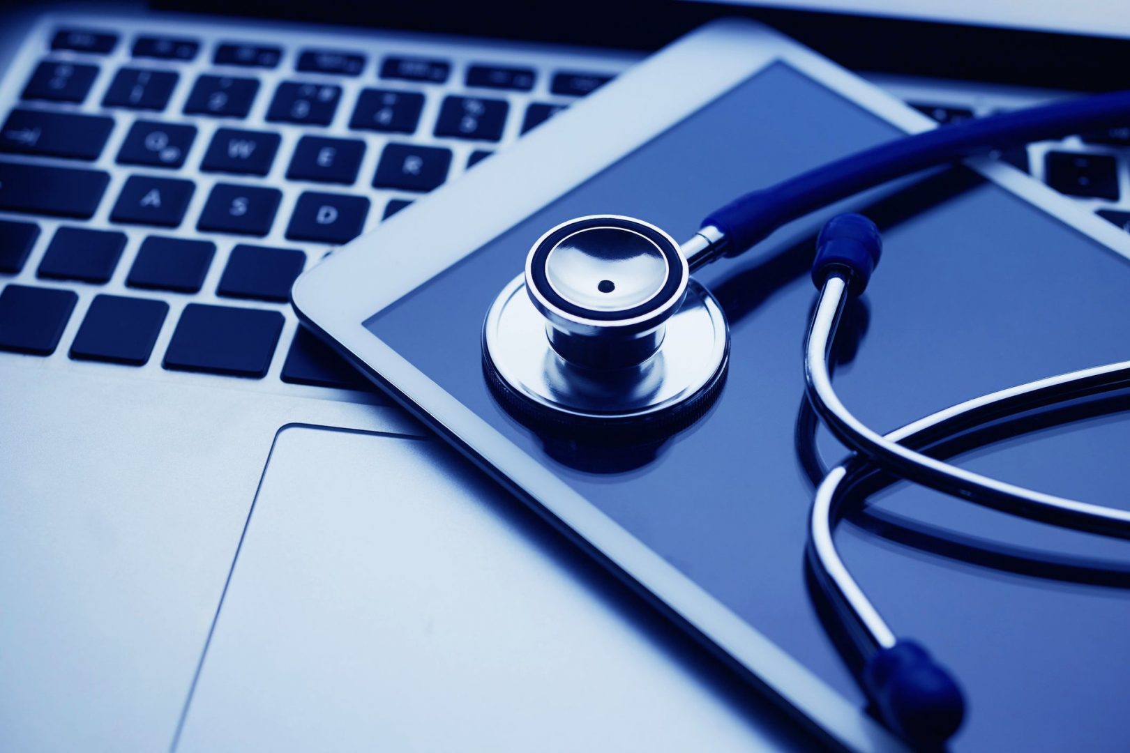 Nên đầu tư cổ phiếu dược nào: Teladoc hay Moderna?