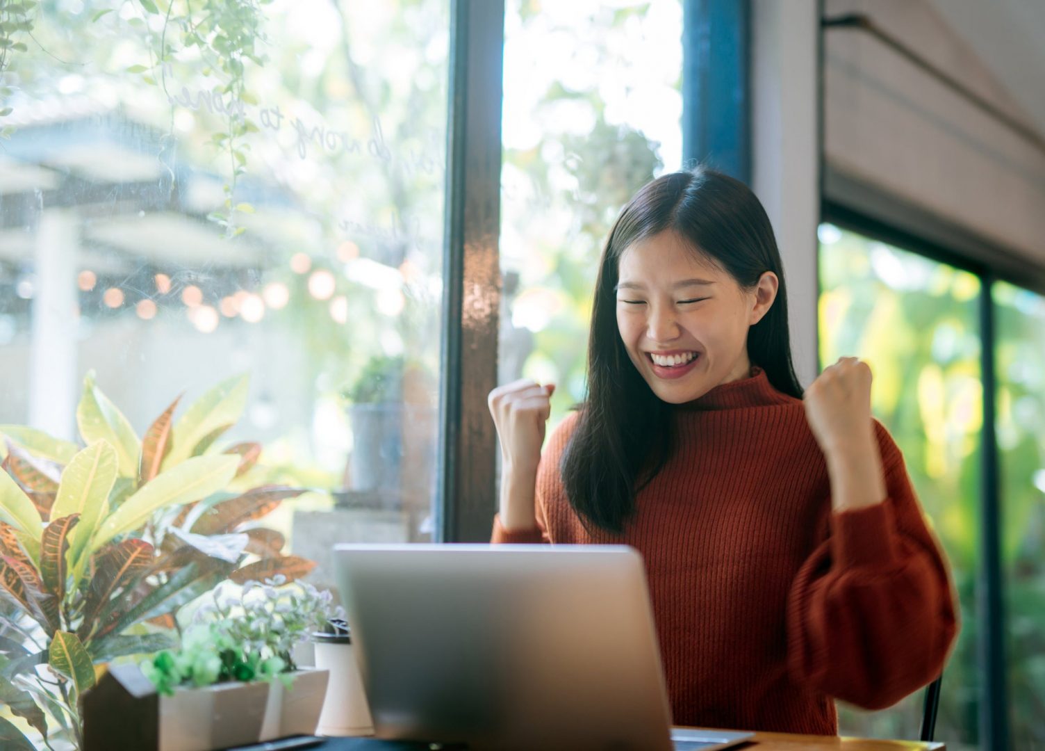 Hướng dẫn đầu tư: Starbucks và Chipotle, cổ phiếu tăng giá ít nhất 75 lần