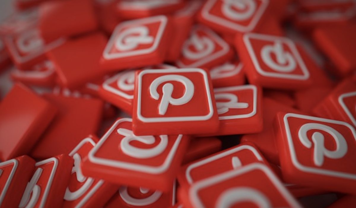 Pinterest: phe giá tăng đối đầu phe giá giảm