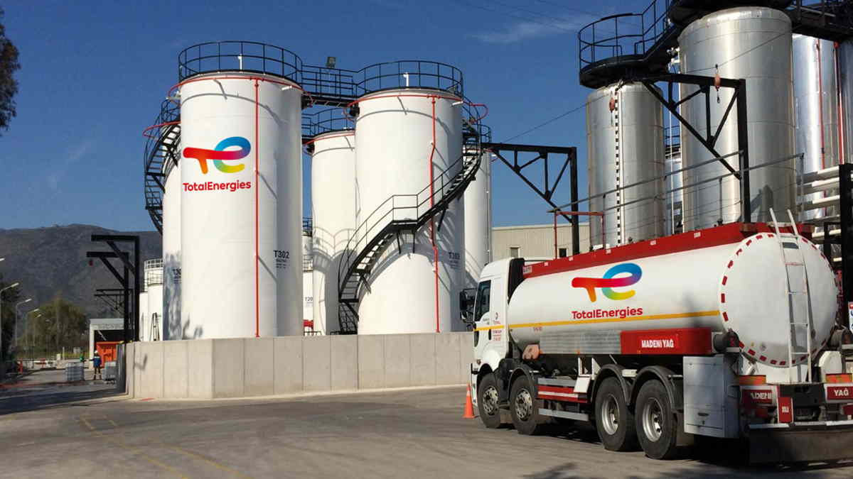 Shell, TotalEnergies: 2 cổ phiếu dầu khí để đầu tư an toàn trong dài hạn
