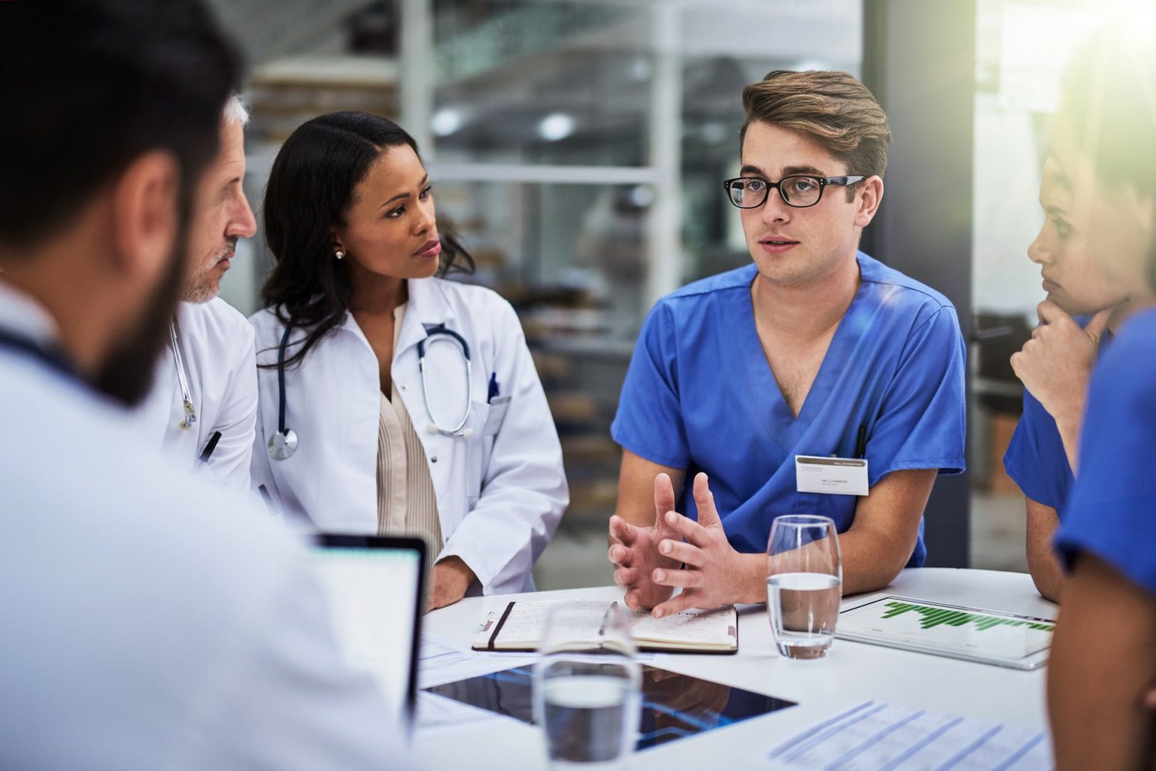 Đầu tư cổ phiếu dược Bristol Myers Squibb: Phe giá tăng và giá giảm