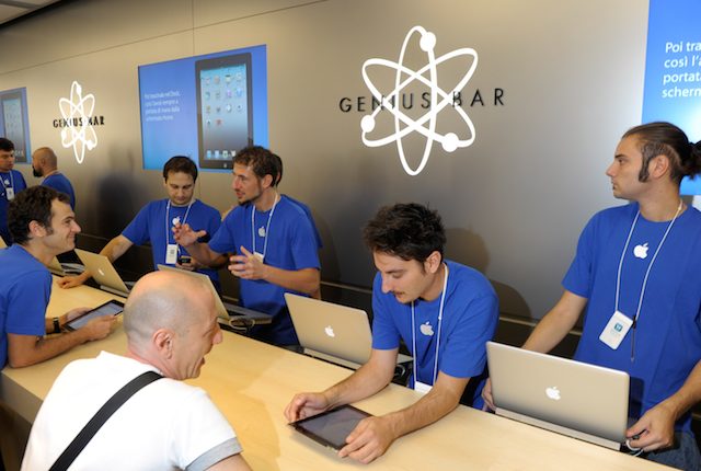 Tin cổ phiếu Apple: Phố Wall tiếp tục ủng hộ mục tiêu 3 nghìn tỷ USD