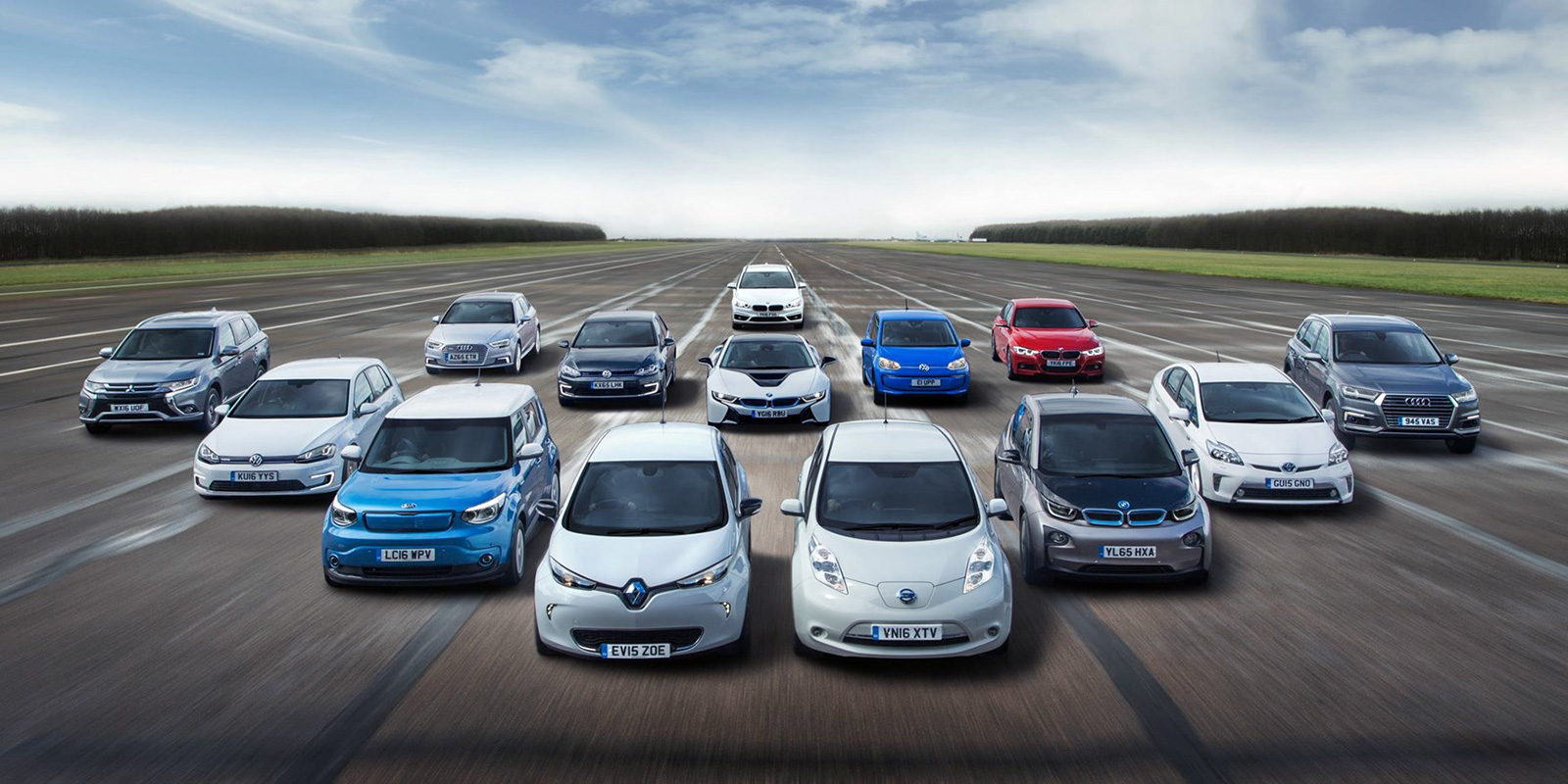 Đầu tư chứng khoán EV: Lucid, Nio giảm hơn 30% - đã đến lúc mua vào?